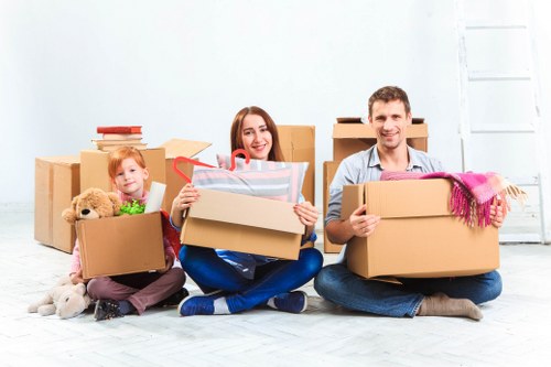 Efficient unloading of a removal van at a new home