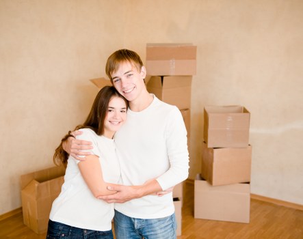 Efficient loading of belongings by Shirley movers